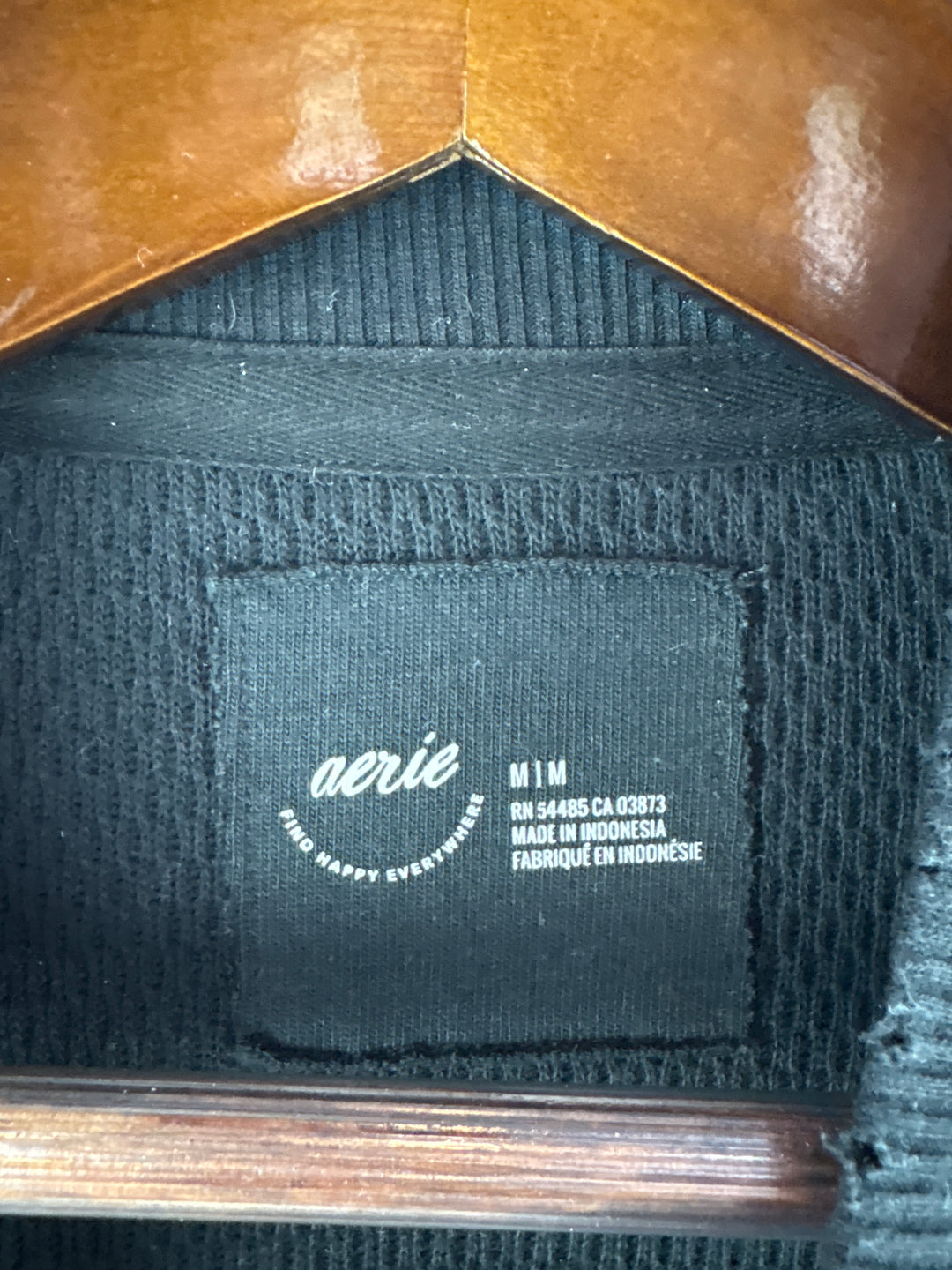 Women’s Aerie Medium Black Crewneck Sweater