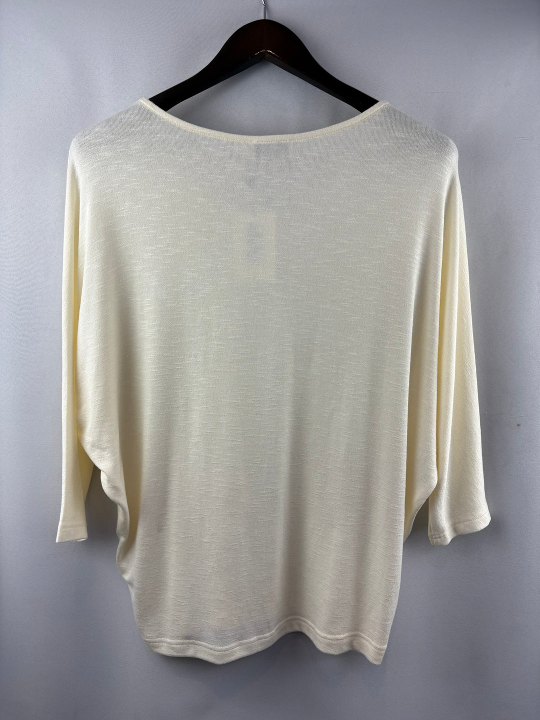 Women’s Short Story Medium Cream Scoop Neck Sweater