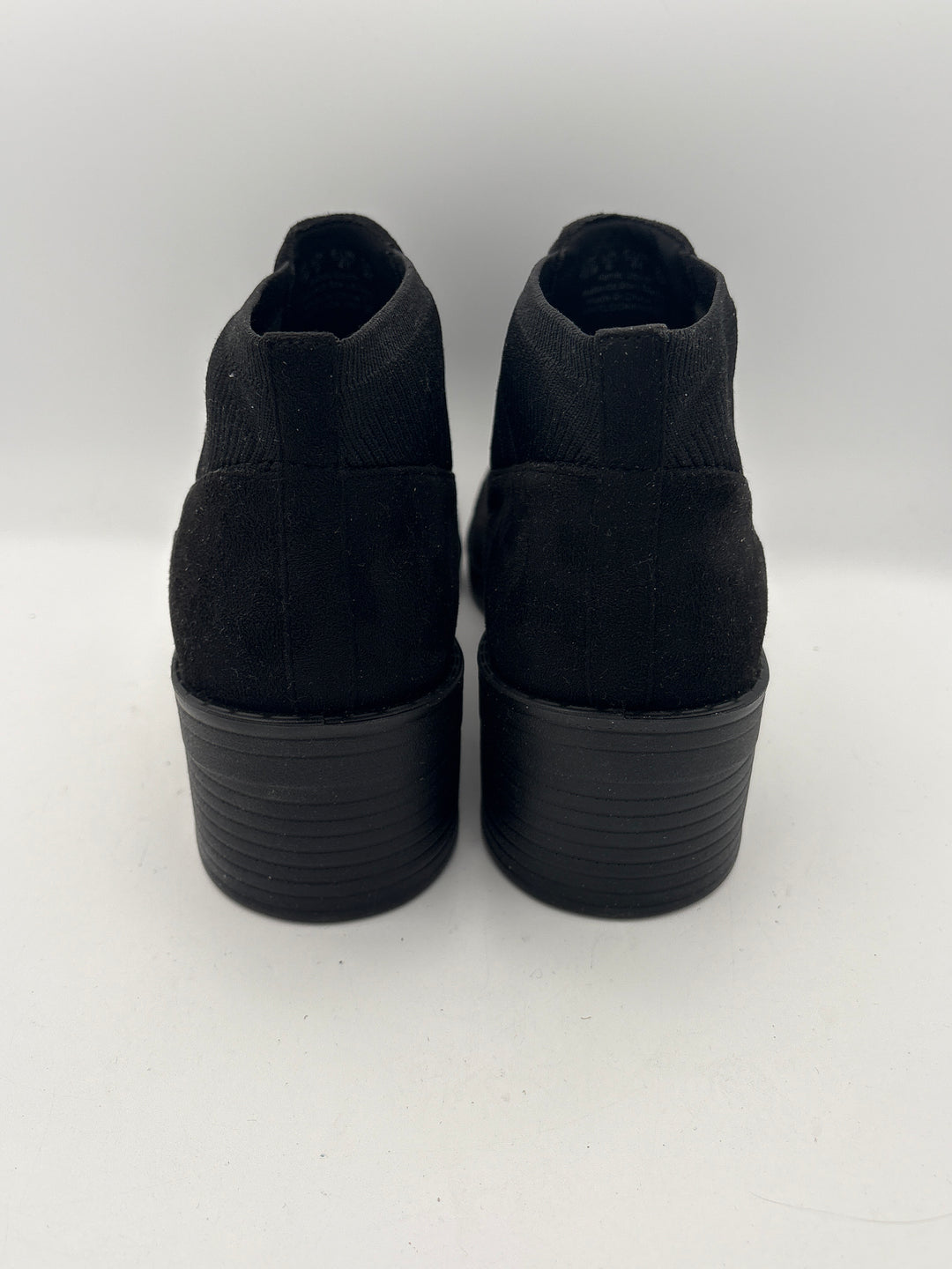 Women’s LifeStride Size 10 Black Suede Ankle Boots