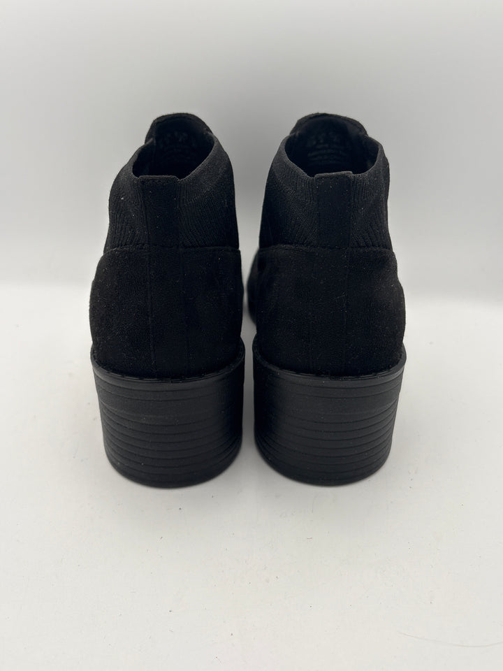 Women’s LifeStride Size 10 Black Suede Ankle Boots