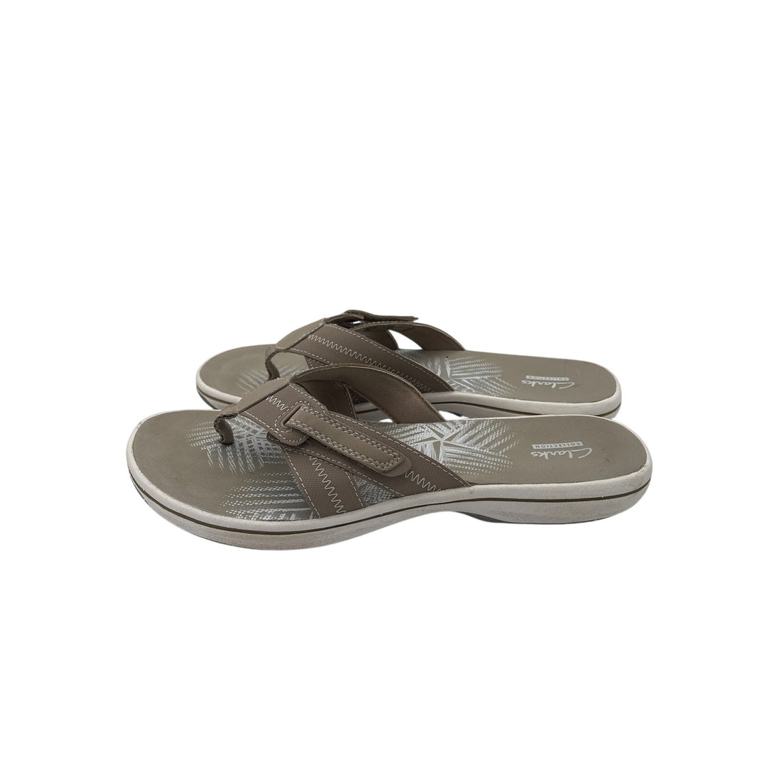 Women’s Clark’s Size 8 Greige Thong Sandals