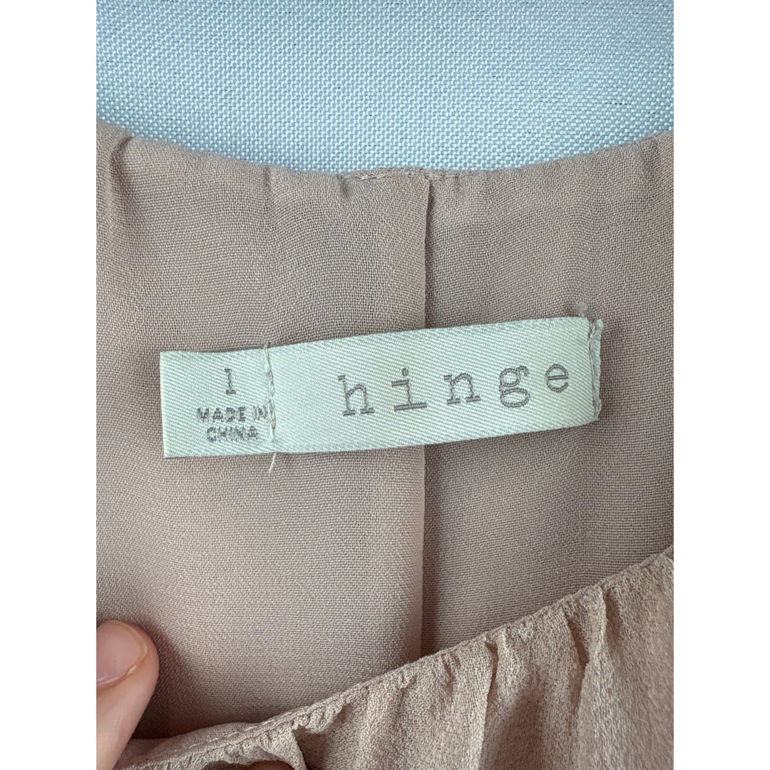 Women’s Hinge Size 1 Peachy Nude Flowy Blouse