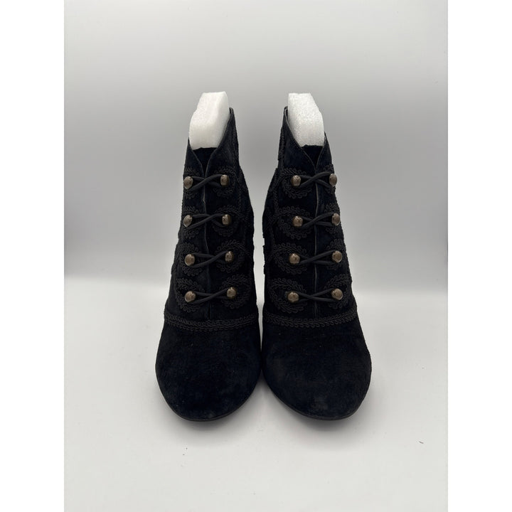 Women’s Seychelles Size 9 Black Suede Heeled Ankle Boots w/ Embroidery.