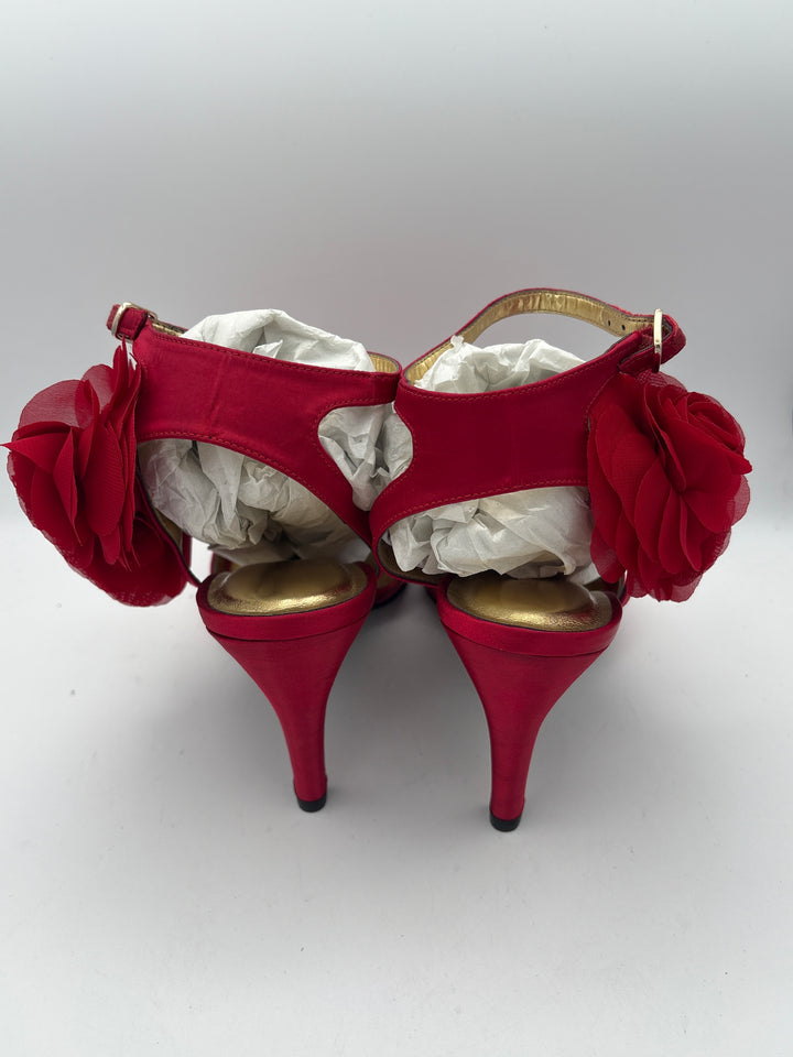 Women’s Ros Hommerson Size 9 Bright Red Satin Flower Pumps