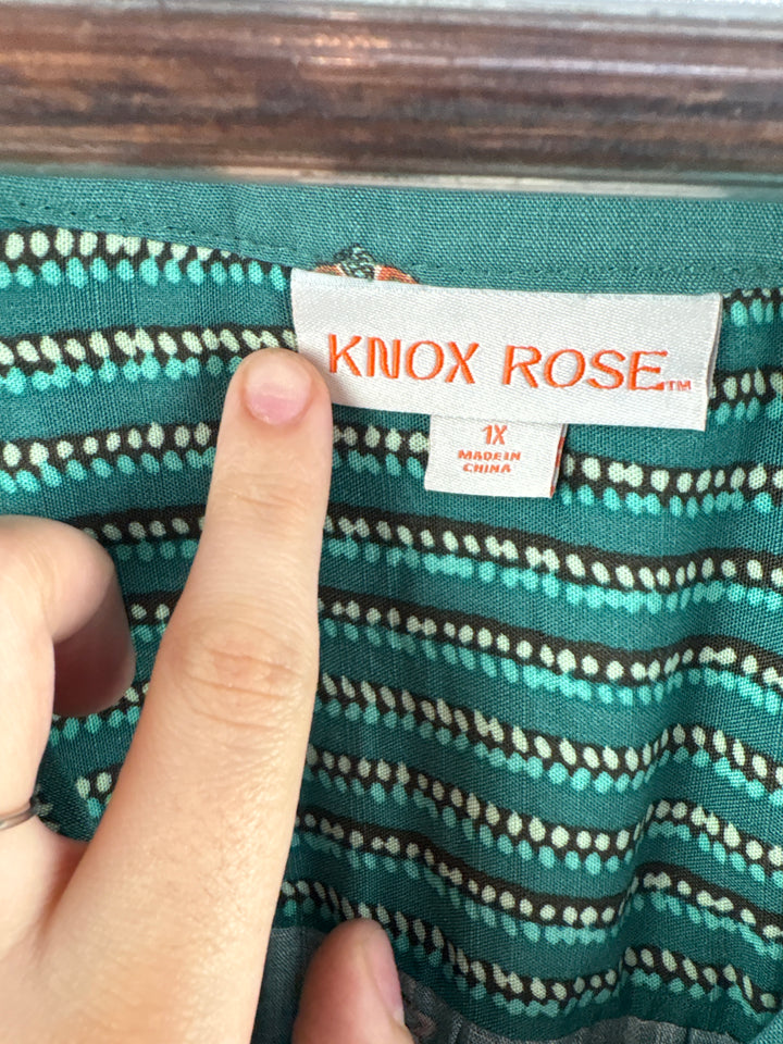 Women’s Knox Rose Size 1X Green Abstract Patterned Blouse
