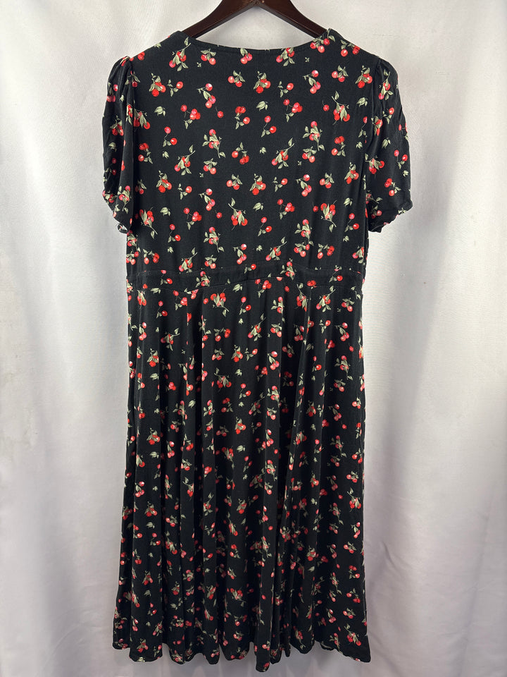 Women’s Torrid Size 2 Black Cranberry Patterned Babydoll Midi Dress