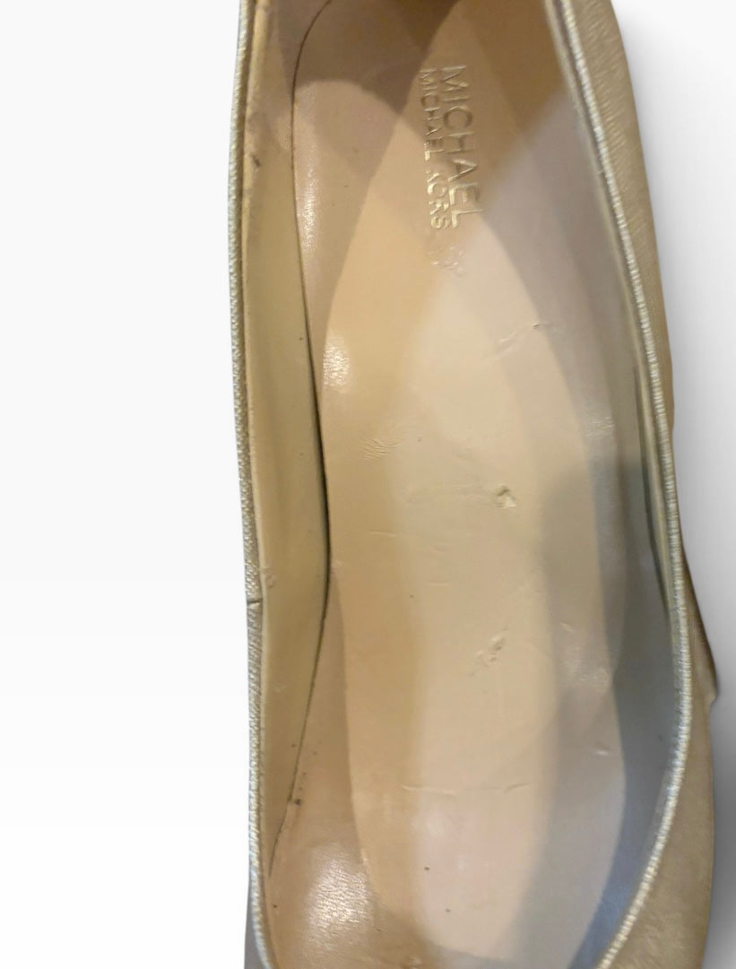 Michael Kors Champagne Gold Pointed Toe Pumps Size 9M Metallic Kitten Heels