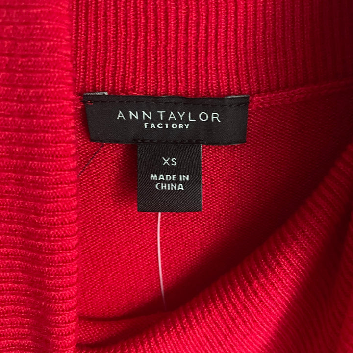 Ann Taylor Factory Cherry Red Holiday Turtleneck Basic Minimalist NWT Size XS