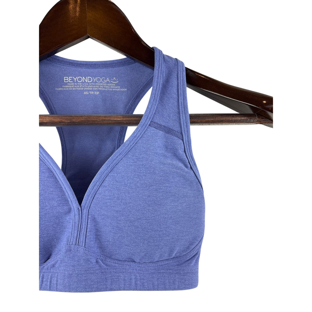 Women’s Beyond Yoga XS Periwinkle Sports Bra