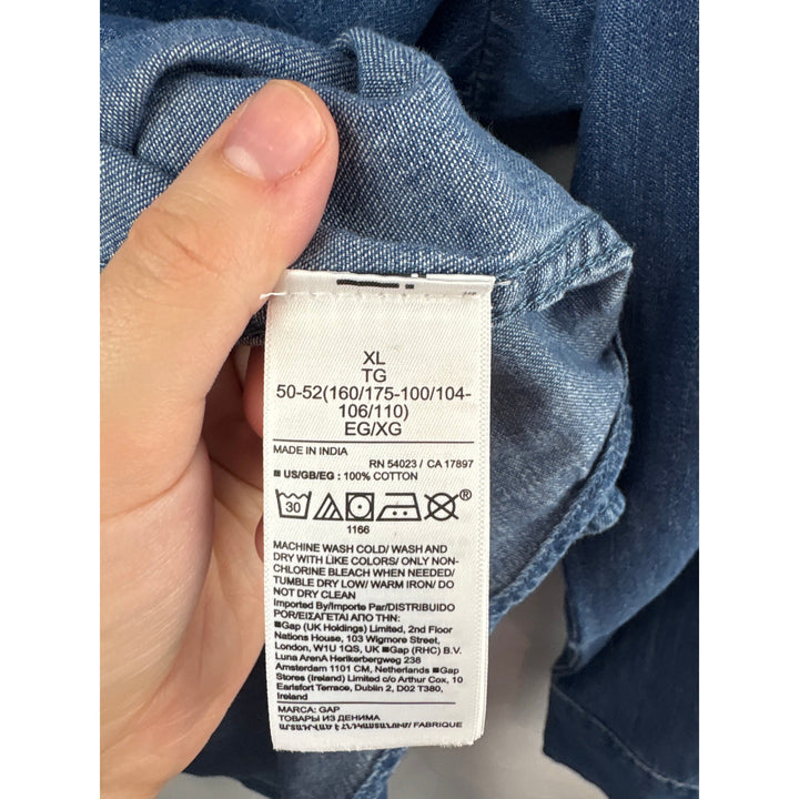 Women’s GAP XL Blue Medium Wash Jean Button Up Shirt