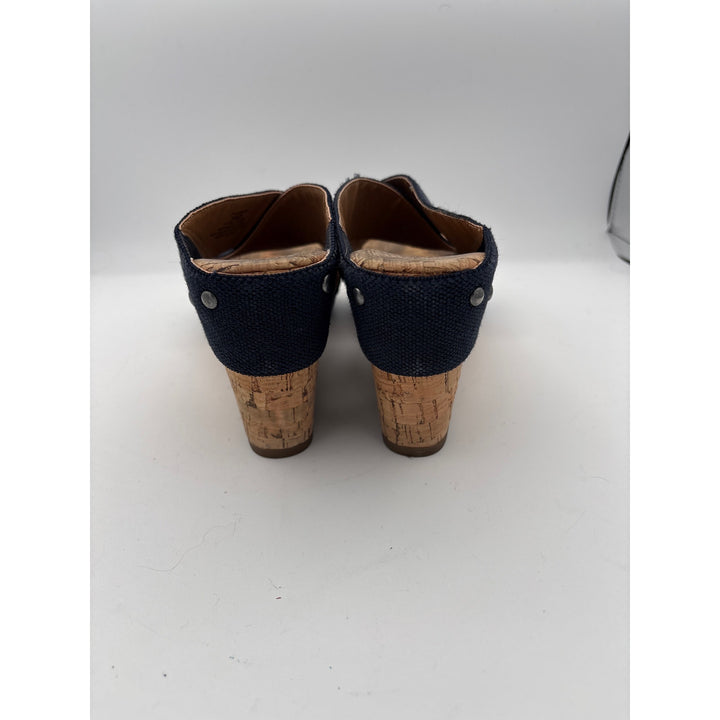 Women’s Lucky Brand Size 8 1/2 Navy Blue Wedged Sandals