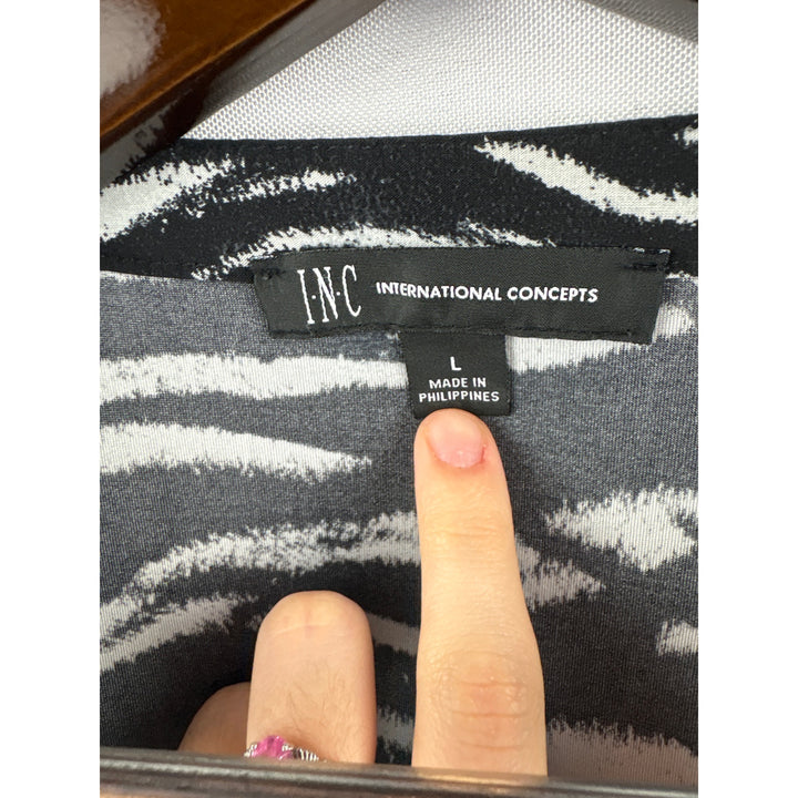 Women’s I.N.C International Concepts Large Black Tiger Striped Blouse