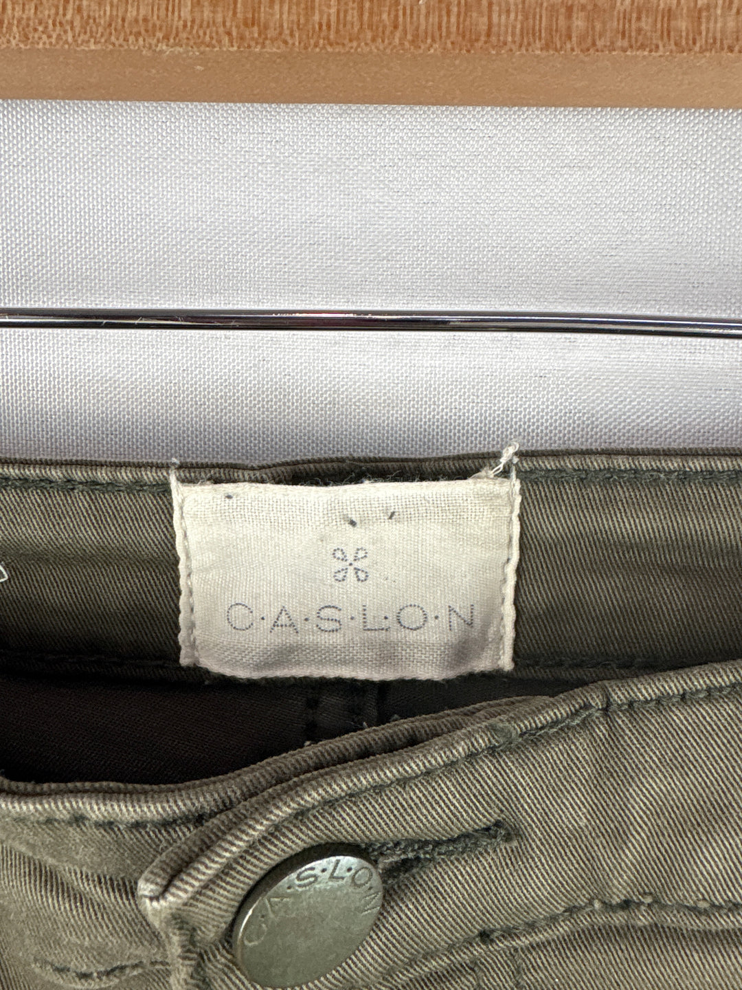 Women’s Caslon Size 28 Dark Olive Green Cargo Skinny Jeans