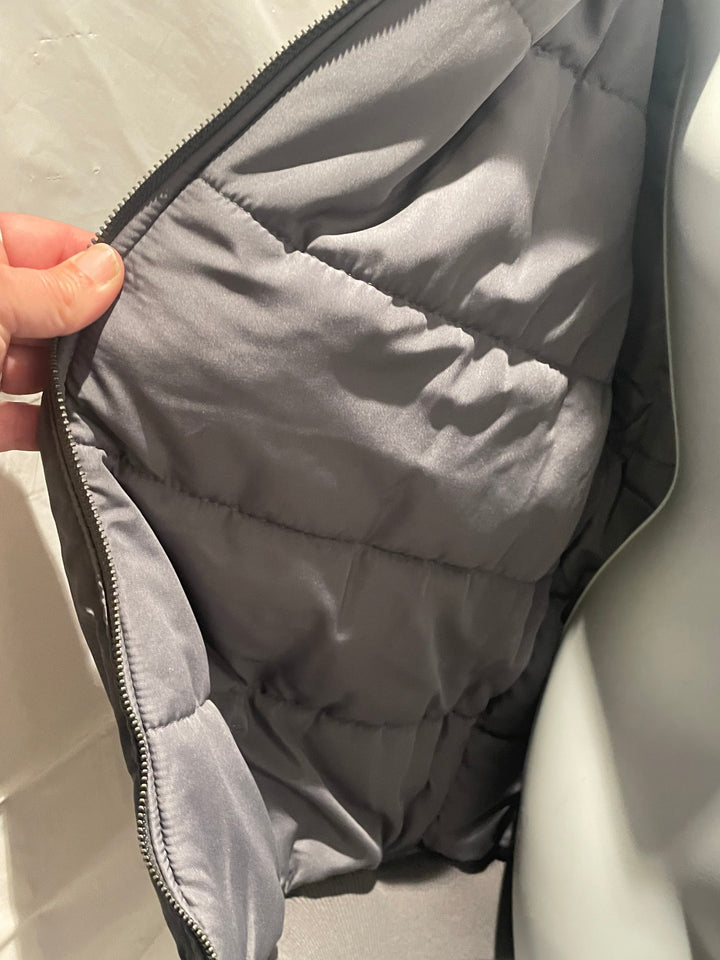 H &amp; M Divided Puffer Jacket - Zip Closure
