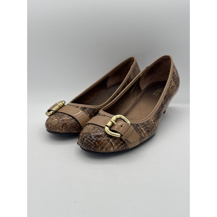 Bjoru By A. J. Valenci Womens Brown Croc-Embossed Leather Ballet Flats With Buckle Detail Size 8.5