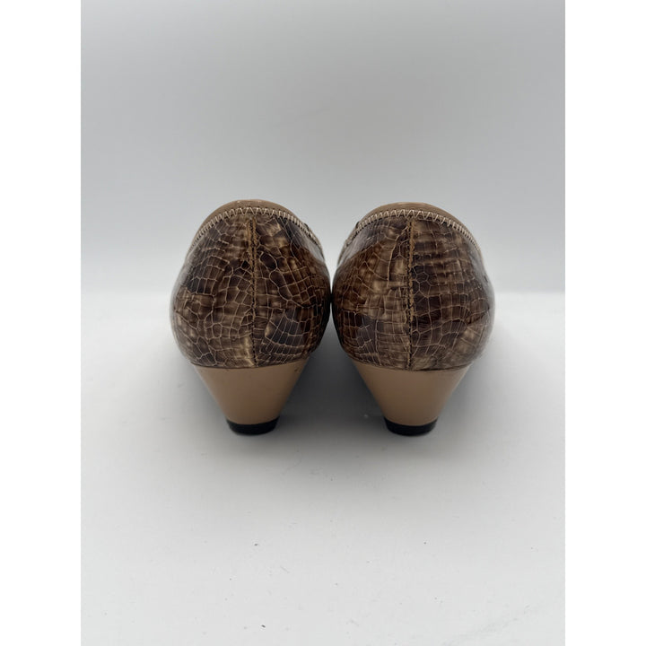 Bjoru By A. J. Valenci Womens Brown Croc-Embossed Leather Ballet Flats With Buckle Detail Size 8.5