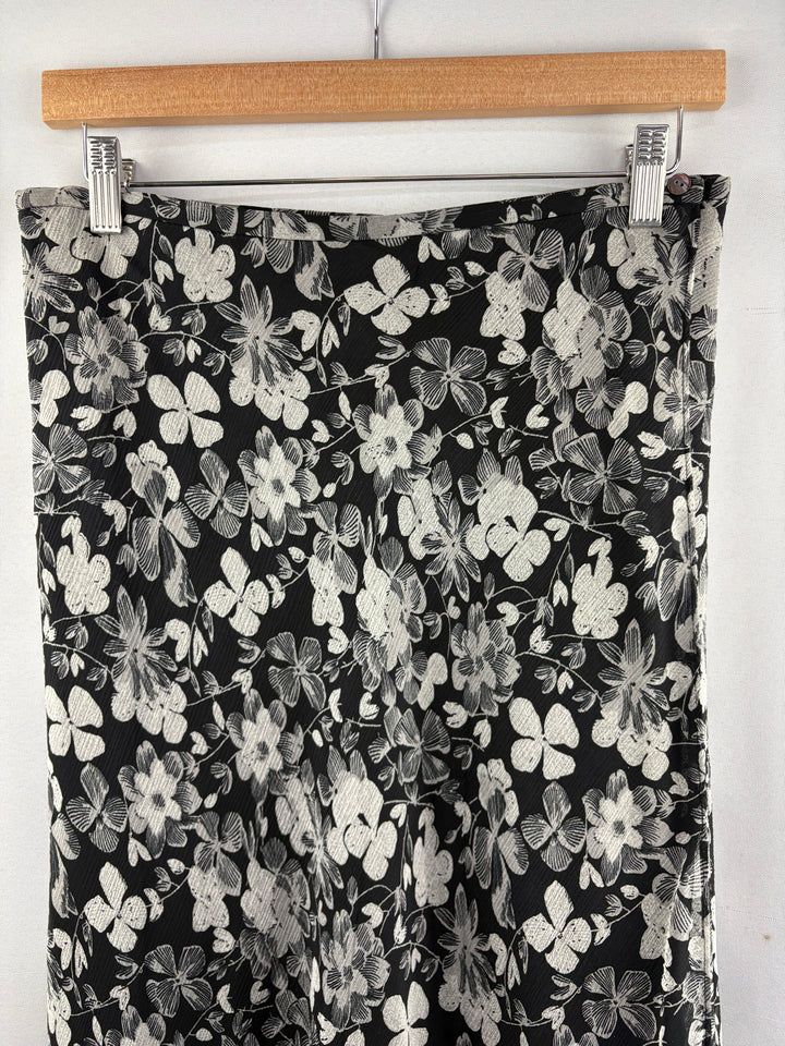 Women’s Charter Club Size 10 Black & Gray Floral Wrap Skirt