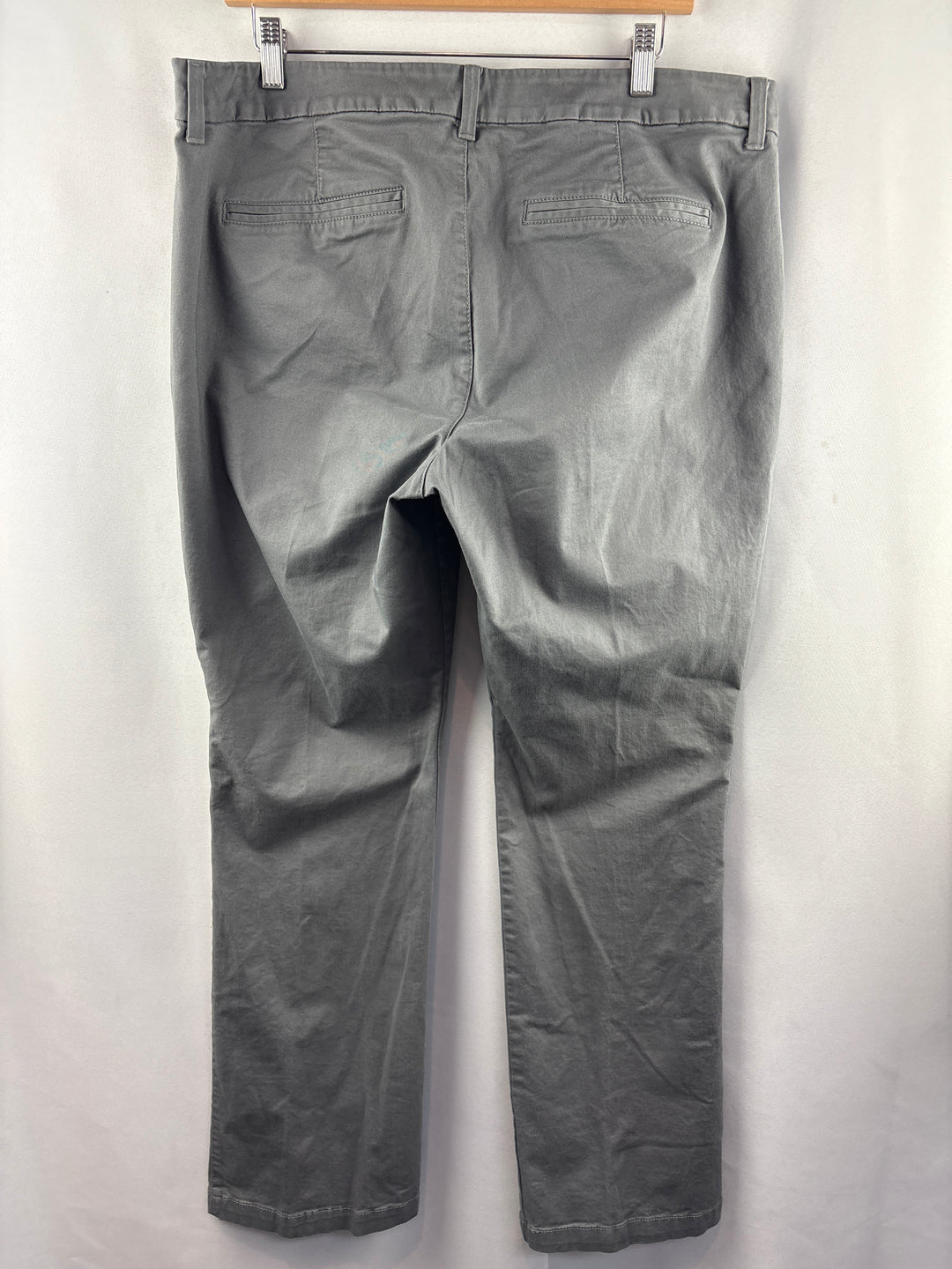 Women’s Old Navy Size 16 Gray Boot-Cut Pants