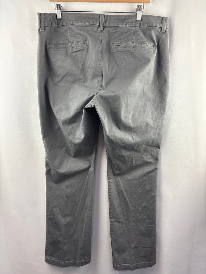 Women’s Old Navy Size 16 Gray Boot-Cut Pants