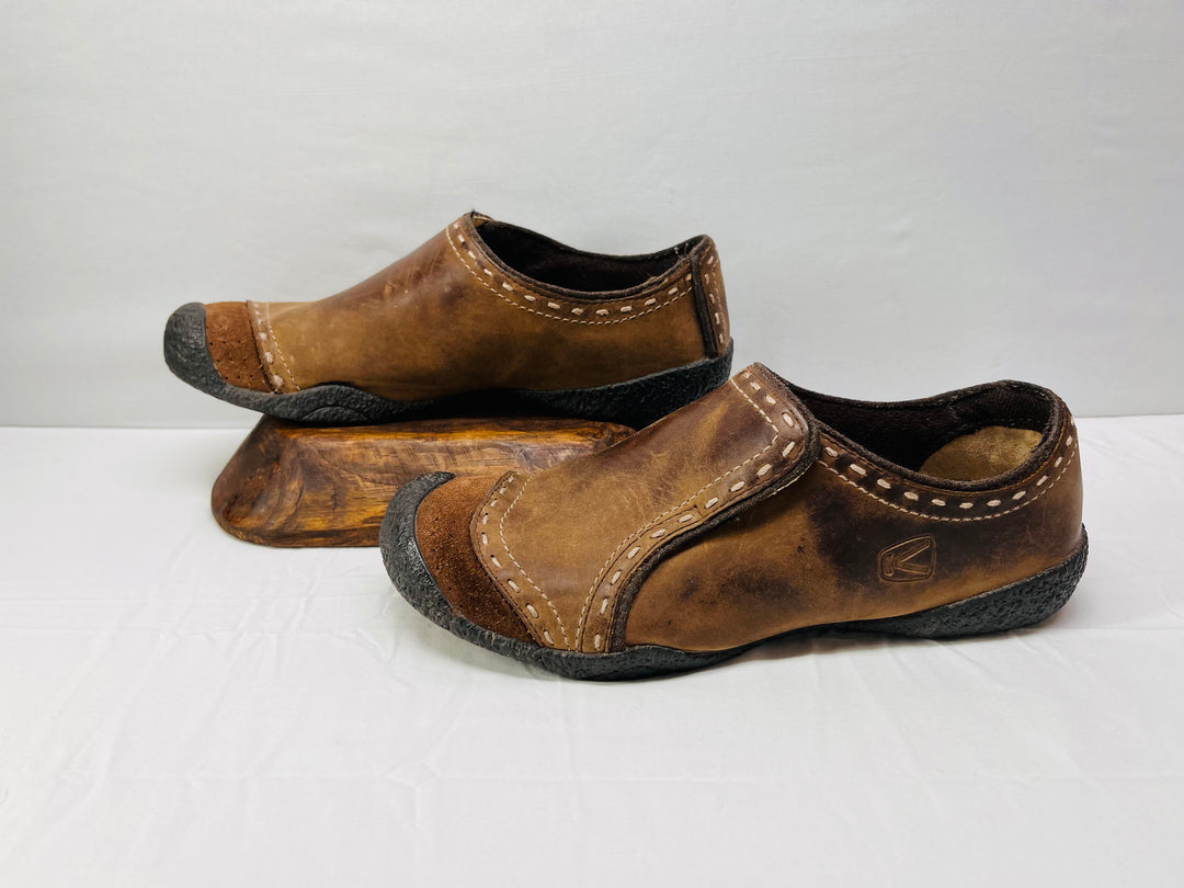KEEN Kasie Leather Slip On Clogs Women's Casual Comfort Work Shoes