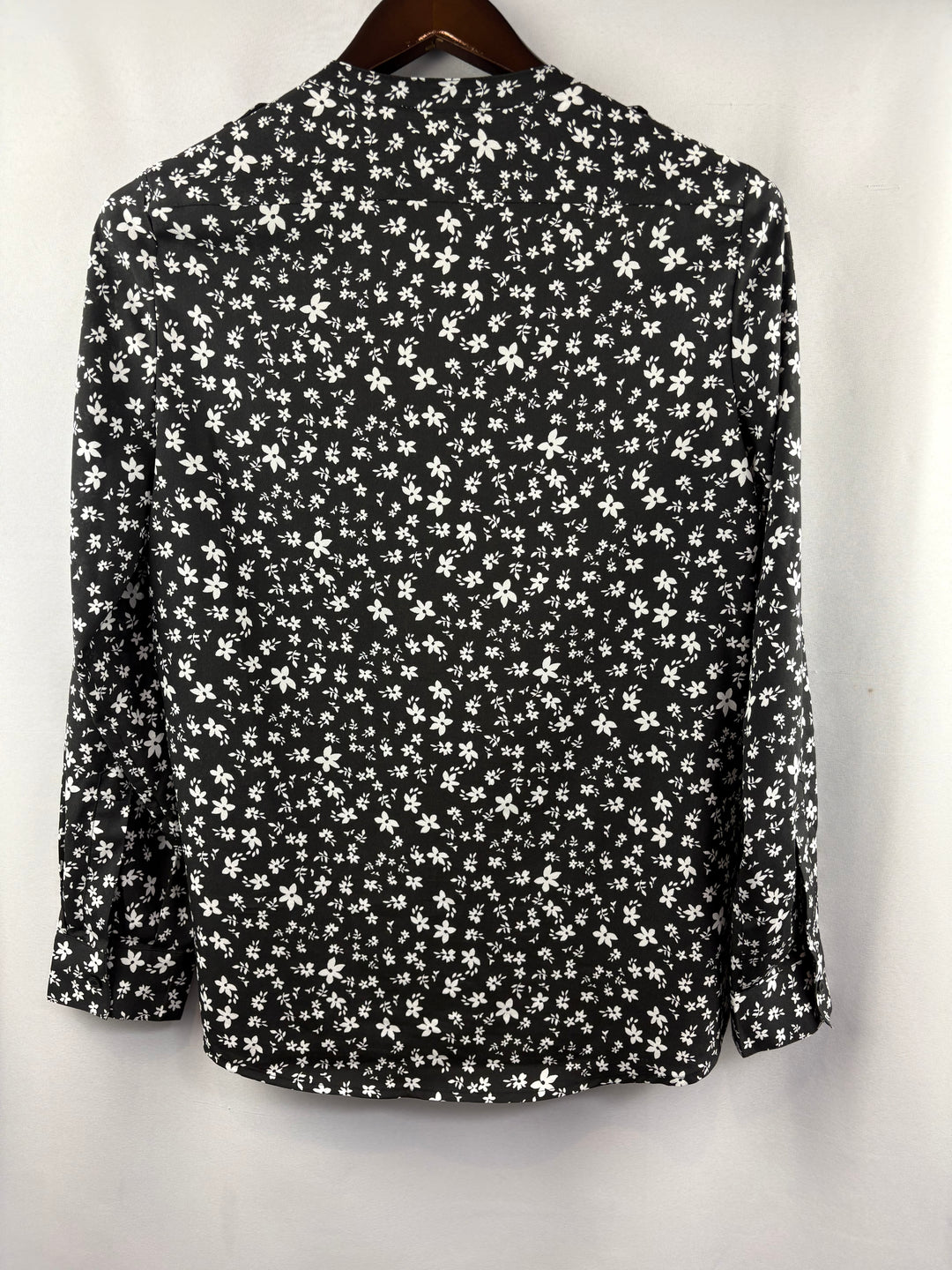 Women’s Calvin Klein Small Black w/ White Florals Blouse