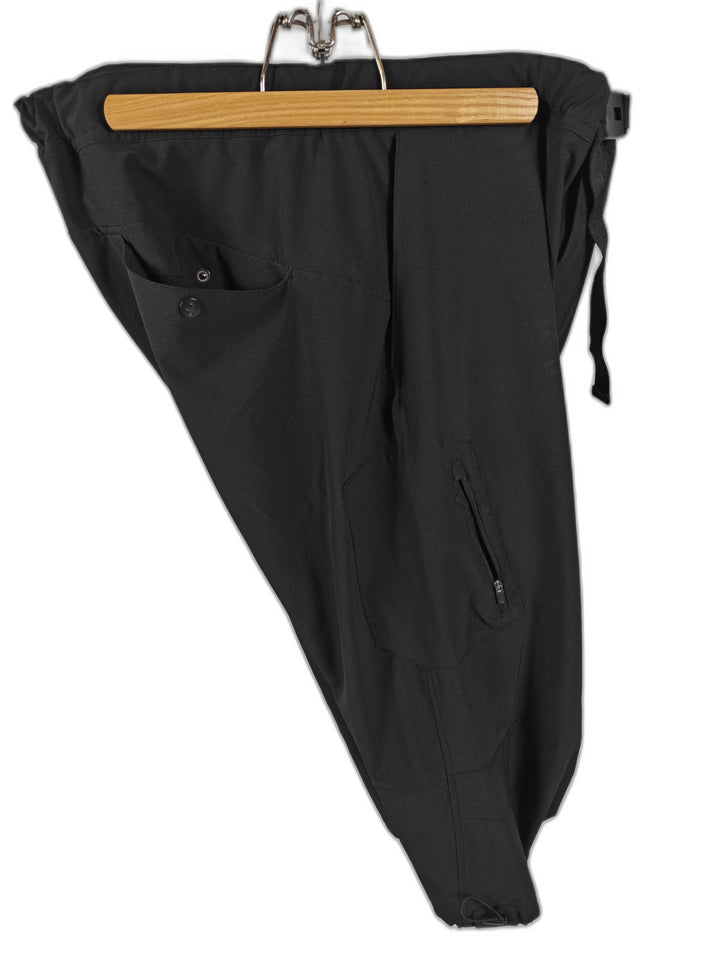 Men’s H&amp;M Sport Cropped Cargo Pants Black XL