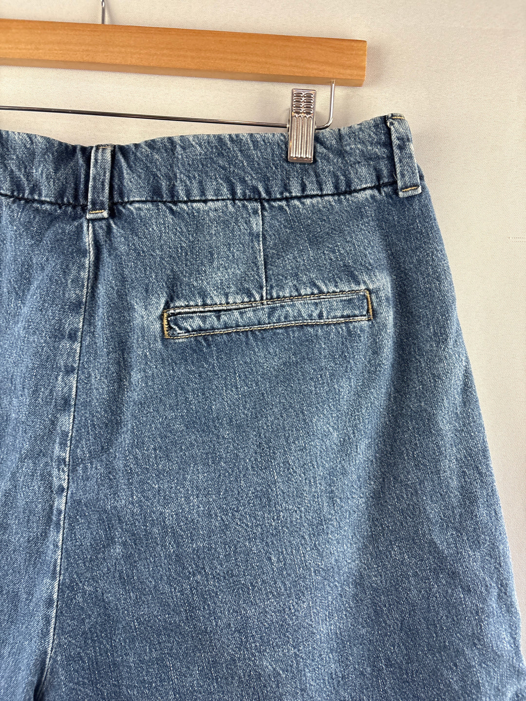 Women’s Old Navy Large Medium Wash Blue High-Rise Denim Shorts