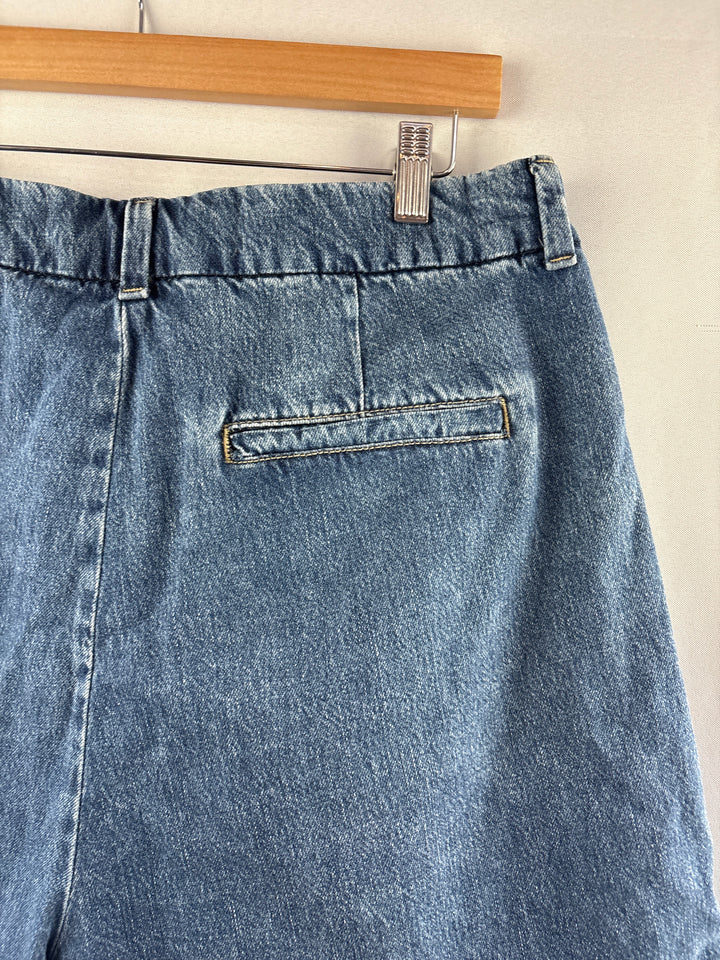 Women’s Old Navy Large Medium Wash Blue High-Rise Denim Shorts
