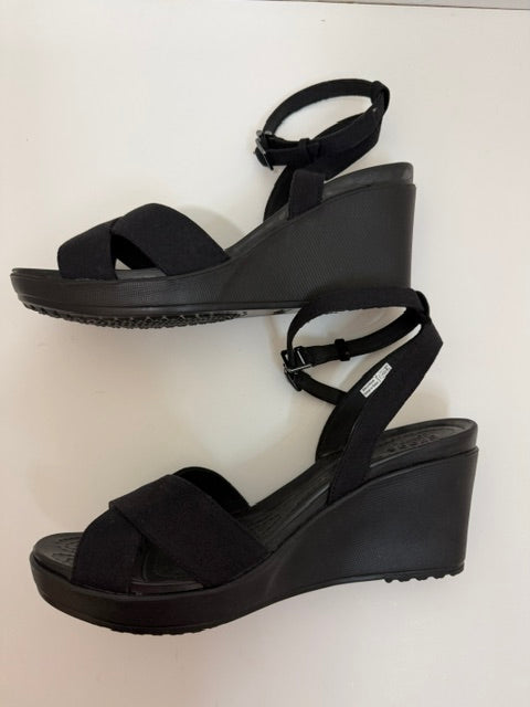 Crocs Leigh II Wedge Sandals Black Sz10 NWOT