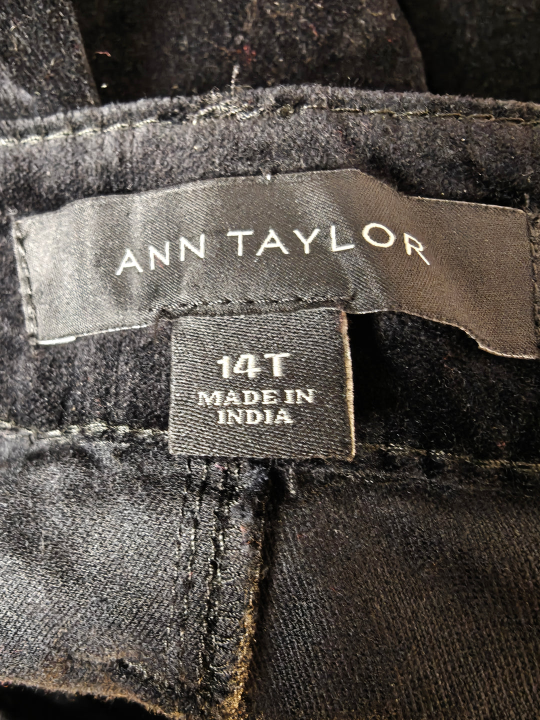 Womens Ann Taylor Velvet Straight Leg Black Pants Size 14T