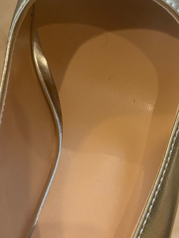 Womens Metallic Gold Pointed Toe Stiletto Heels Size 6 Disco Y2K