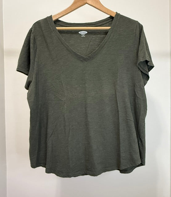 Old Navy EveryWear V‑Neck T‑Shirt Size XL