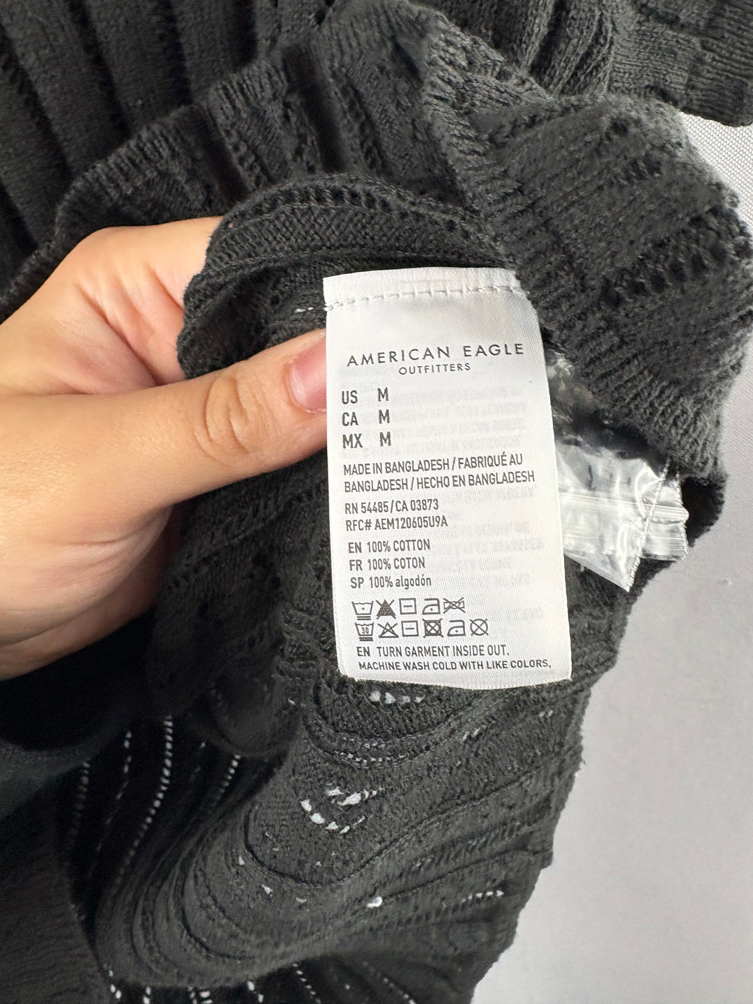 Women’s American Eagle Medium Dark Gray Knit 3/4 Button Short Sleeve
