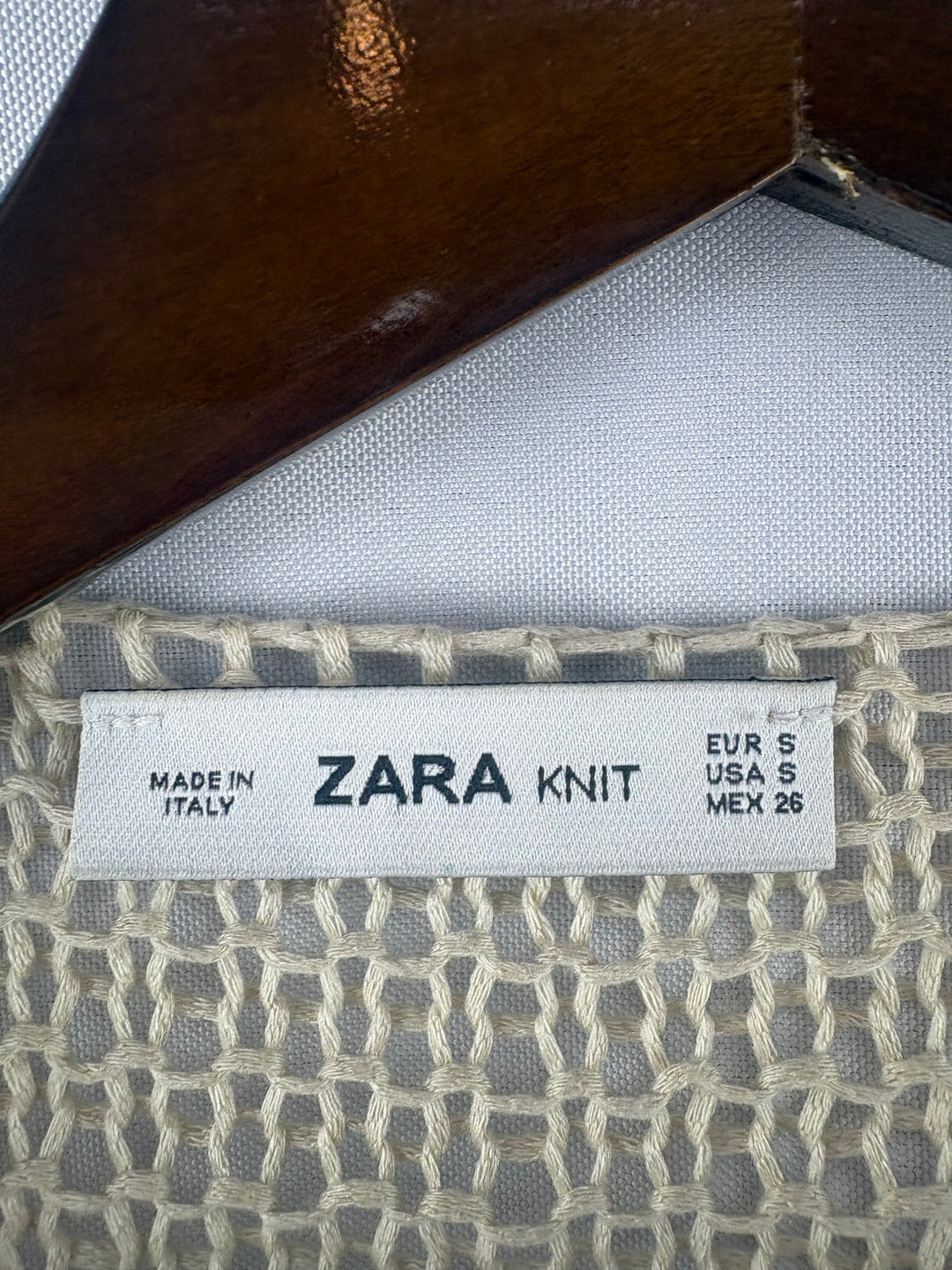 Women’s Zara Small Beige Knit Pullover Sweater