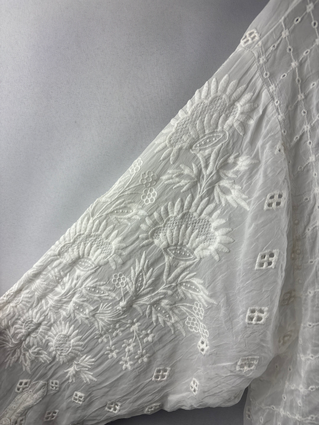 Women’s Johnny Was XXL White Long Sleeve Patterned Blouse