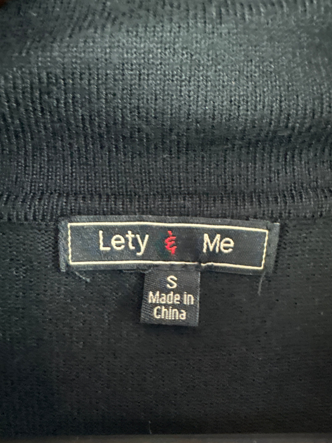Women’s Lety &amp; Me Small Black Mockturtleneck Sweatshirt