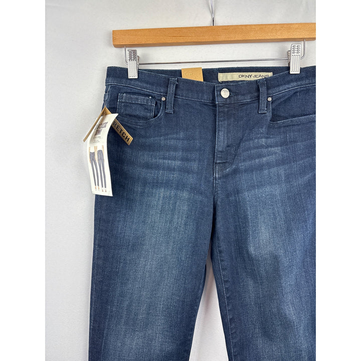 Women’s DKNY Size 4 Dark Wash Blue Skinny Jeans