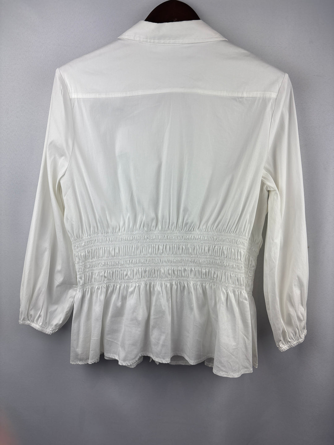 Women’s White House Black Market XL White Buttoned Blouse
