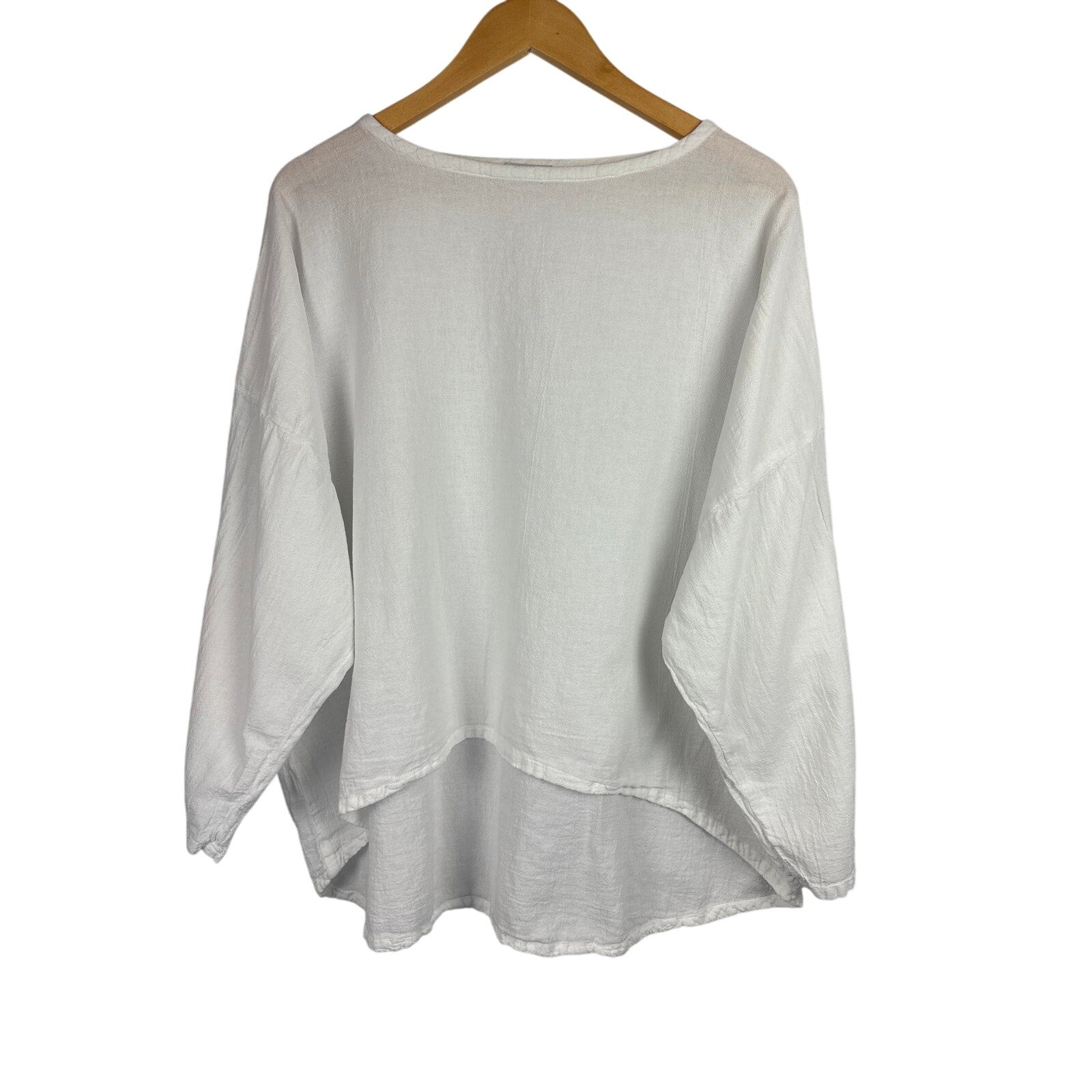 Women’s Oh My Gauze! Size 2 White Long Sleeve Blouse.