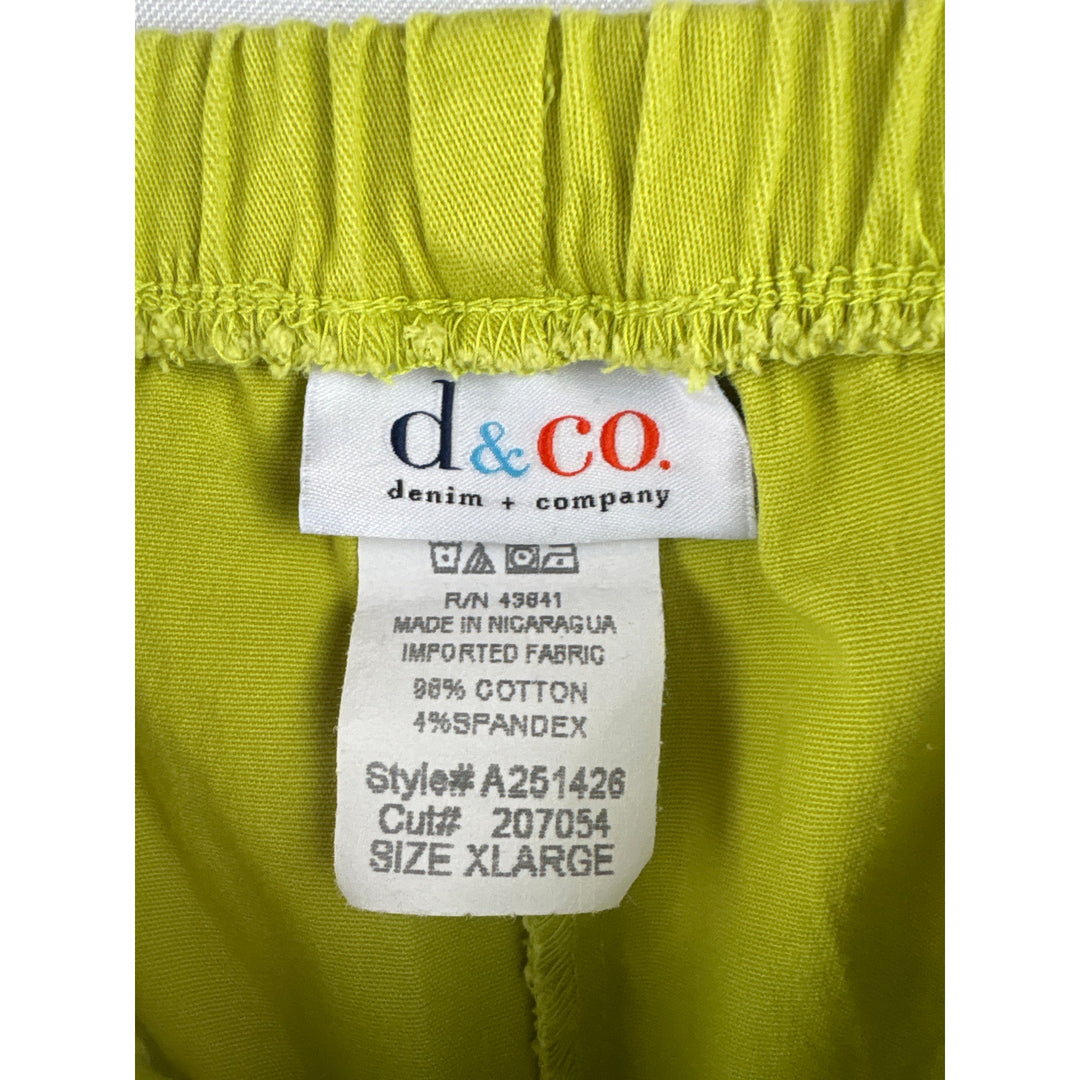 Women’s D&Co XL Pea Green Capri Pants w/ Bow Details