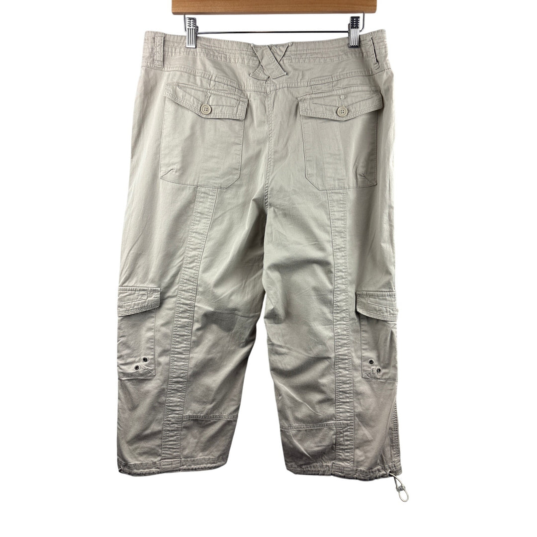 Women’s Style & Co Size 14 Khaki Cargo Capris