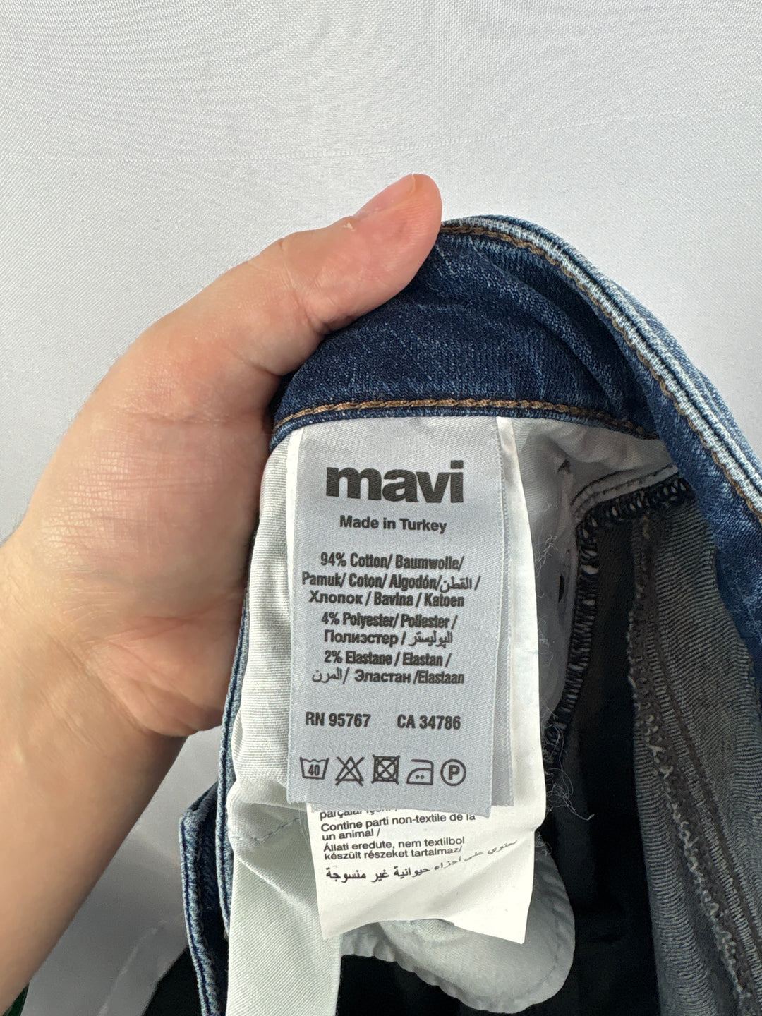 Women’s Mavi Size 27/32 Medium Wash Blue Skinny Jeans