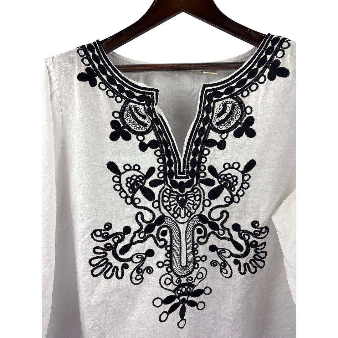 Women’s e-col-o-gie Size 1X White 3/4 Length Sleeve Blouse w/ Black Embroidery