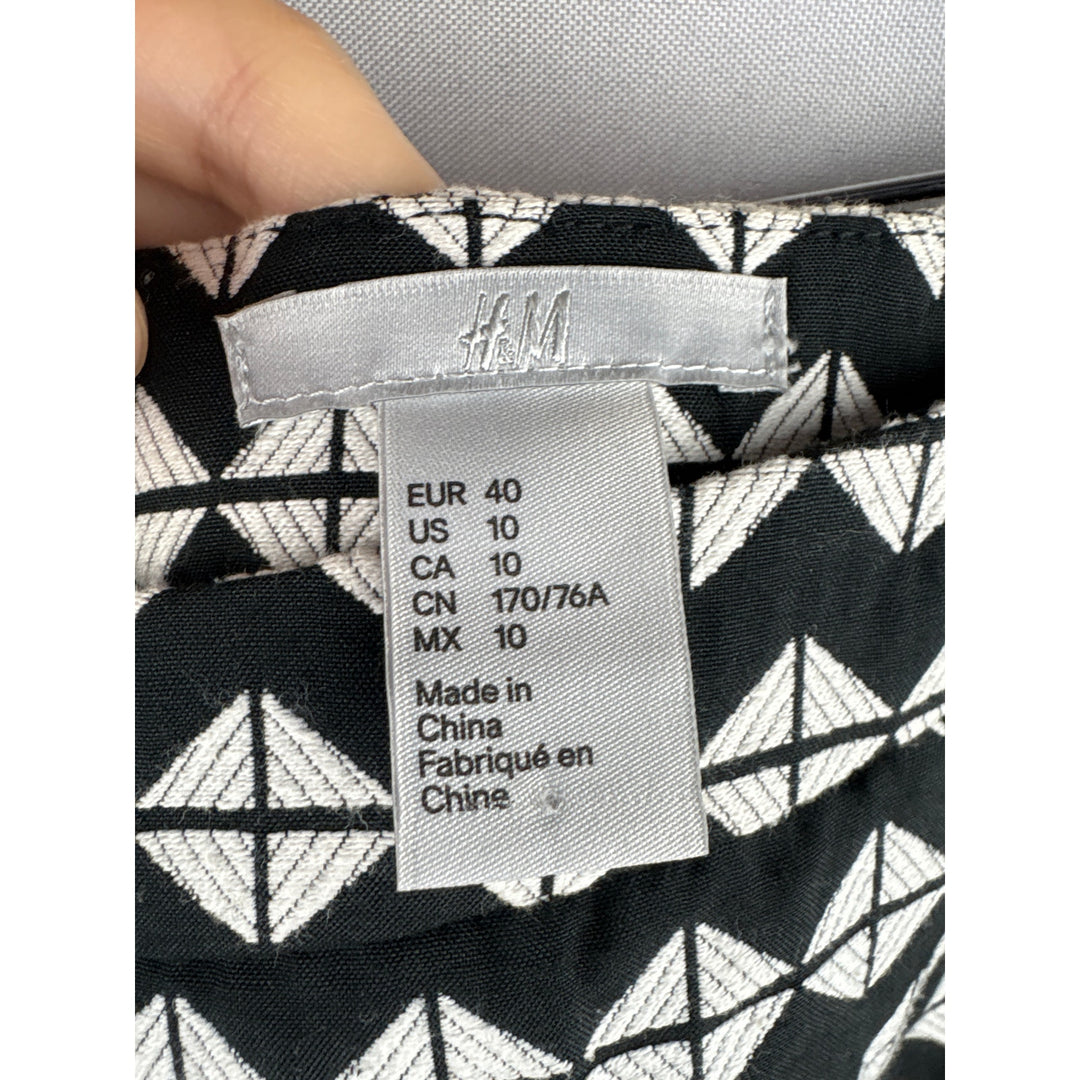 Women’s H&M Size 10 Black & White Abstract Patterned Asymmetrical Skirt