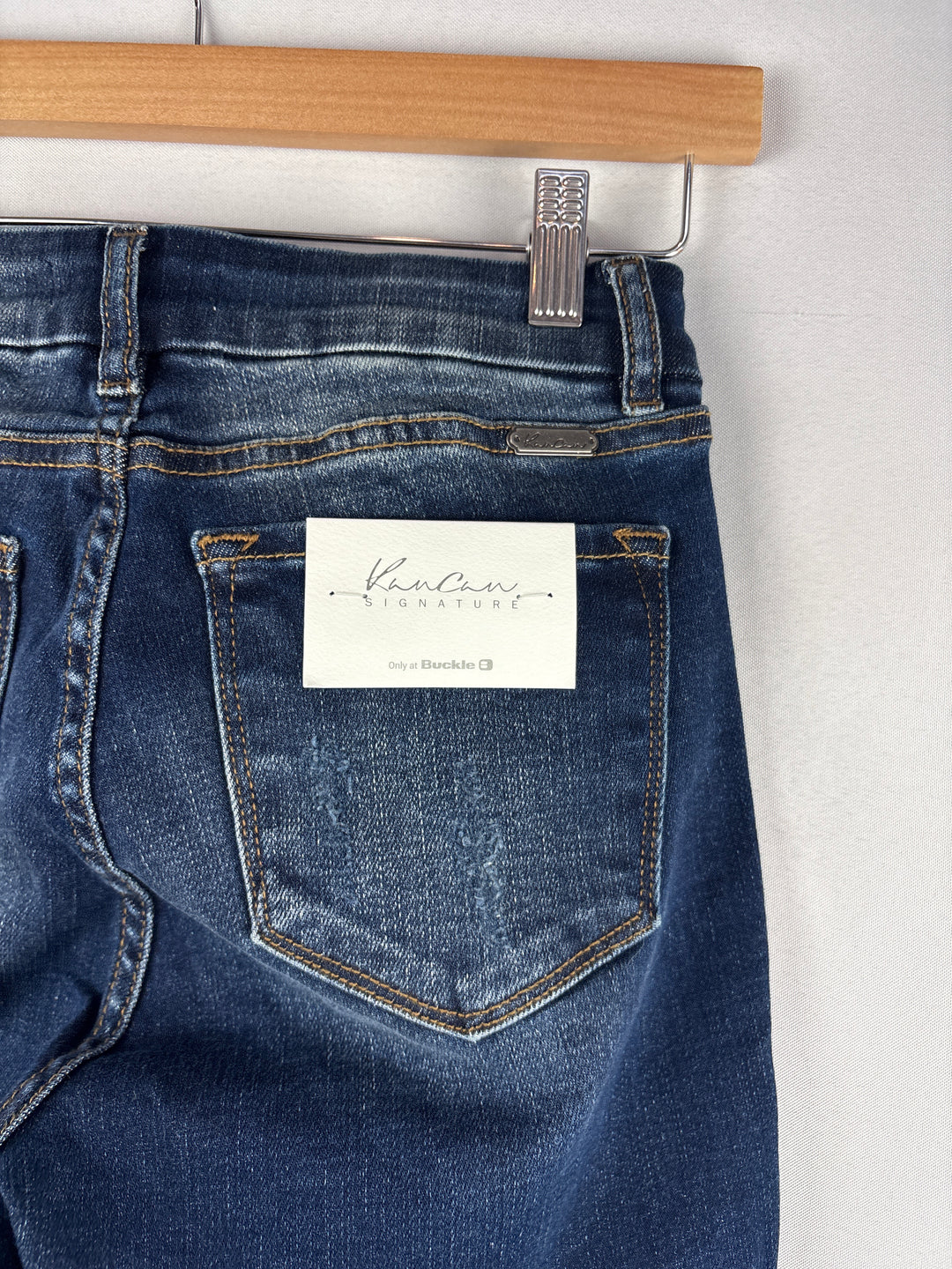 Women’s KanCan Signature Size 26 Dark Blue Skinny Jeans