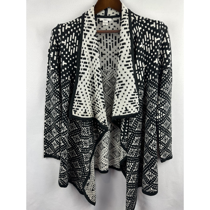 Women’s Bar III Boho Cardigan Flyaway in a black and white Aztec print Size XS