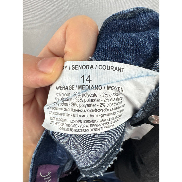 Women’s Gloria Vanderbilt Size 14 Dark Blue Straight Leg Jeans
