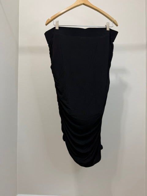 Torrid Ruched Stretch Midi Skirt Black NWT Sz1 14/16