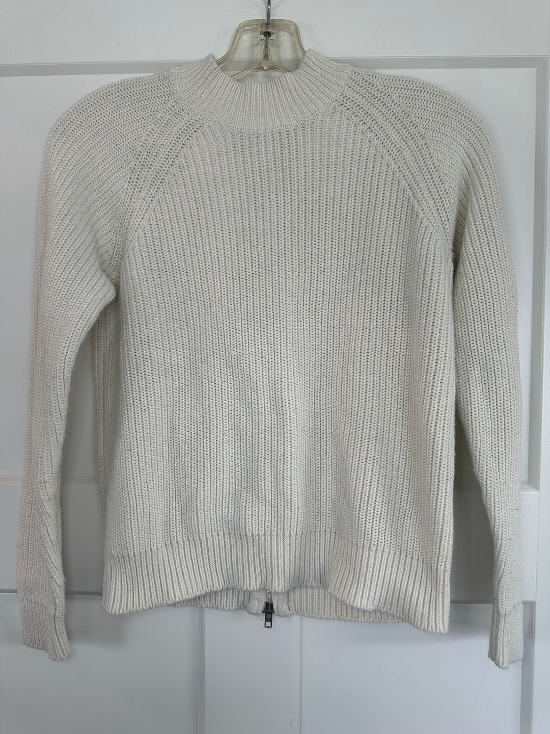 HM Womens Cream Cable Knit Sweater with Back Zipper Size XS