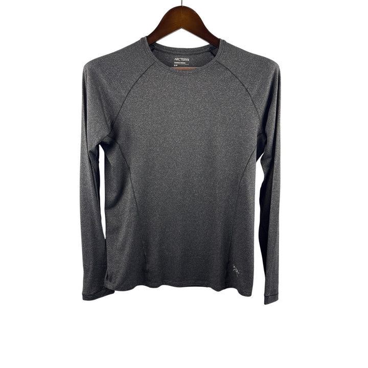 Women’s Arc’Teryx Small Dark Heather Gray Long Sleeve Sports Shirt